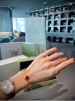 qualidade  18K Gold And Real Diamonds Van Cleef And Arpels 5 Motifs Vintage Alhambra Bracelet fábrica