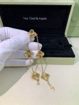 VCA Vintage Alhambra 18K Gold Bracelet Van Cleef And Arpels Mãe de Pérola Malaquita Carneliana