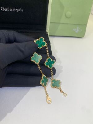 Malaquite VCARL80900 do ouro amarelo dos motivos do bracelete 5 de Van Cleef And Arpels Alhambra das mulheres