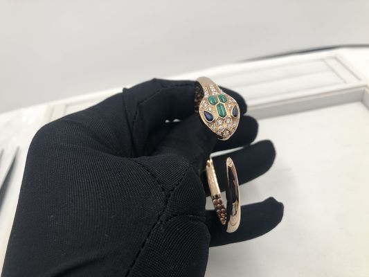 Qualidade Os braceletes luxuosos do encanto de Snakewomens da joia personalizaram o ouro cor-de-rosa de 18 Kt com diamantes fábrica