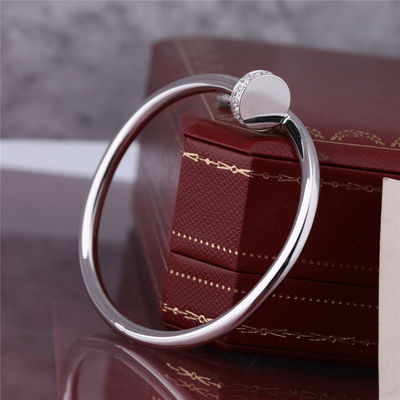 Qualidade BRACELETE do UN CLOU de JUSTE no bracelete do prego do OURO BRANCO do quilate 18 com os DIAMANTES na parte superior e na extremidade fábrica